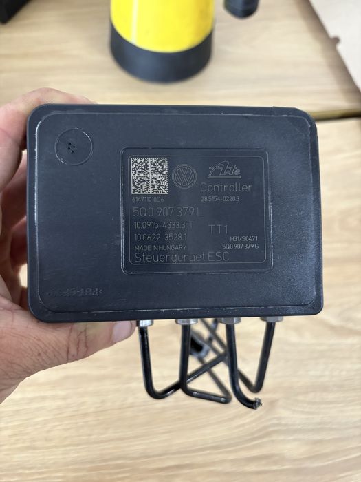 Modul ABS ESP Volkswagen Golf 7 Skoda Octavia 3 Leon Toledo 5Q0907379L