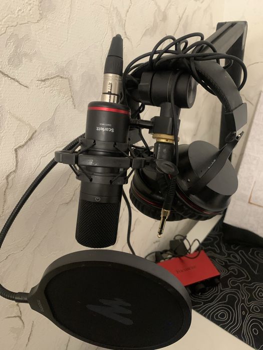 Продам звуковыое оборудование, звуковая карта, микрофон, наушники
