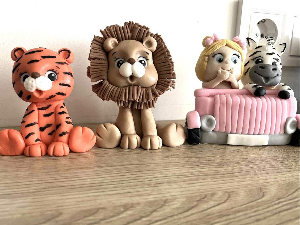 Захарани фигурки от фондан