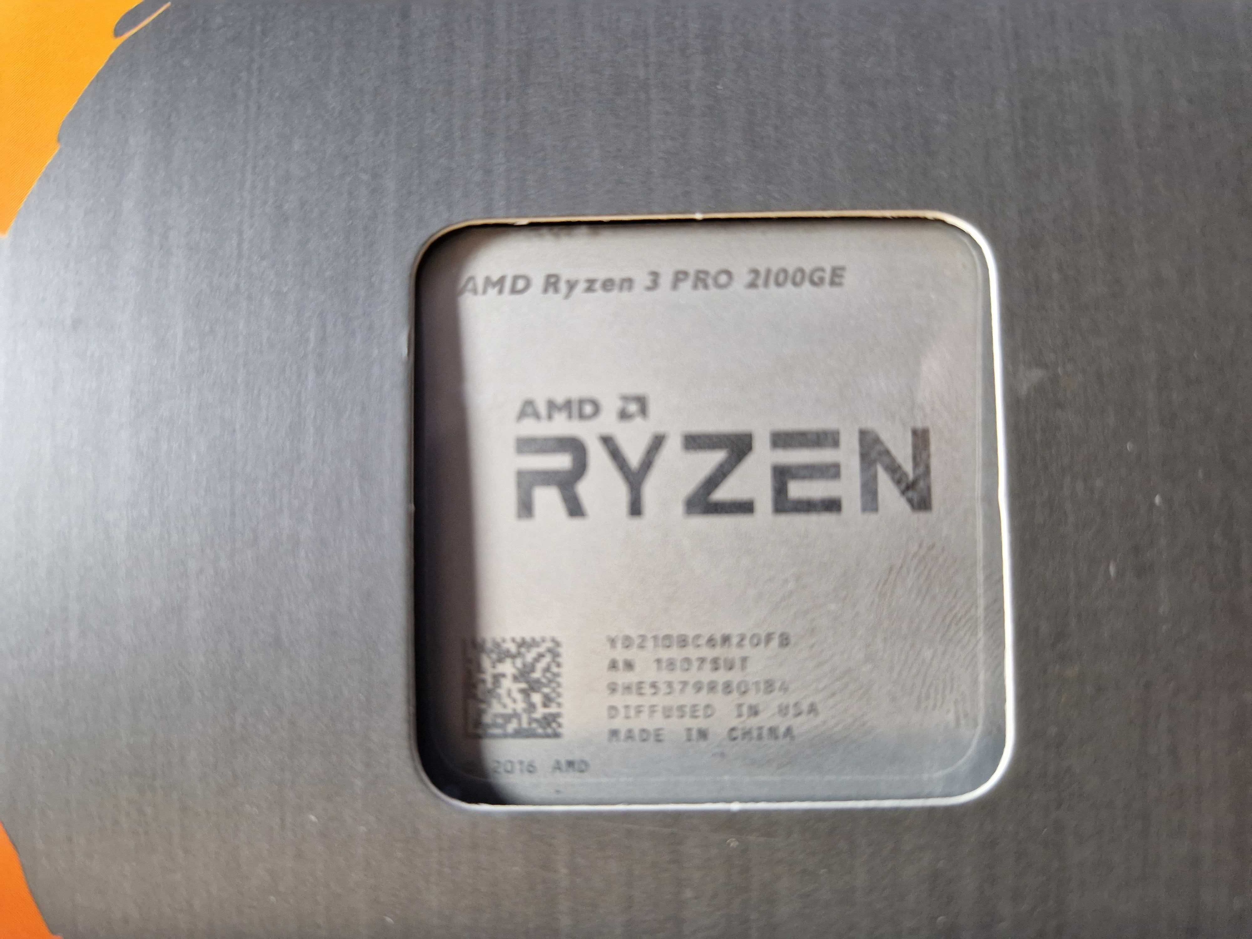 Procesor AMD Ryzen 3 PRO 2100GE + cooler Amd Wraith Stealth