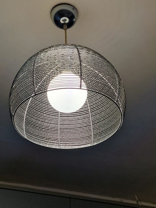 Vand 2 lustre culoare argintiu