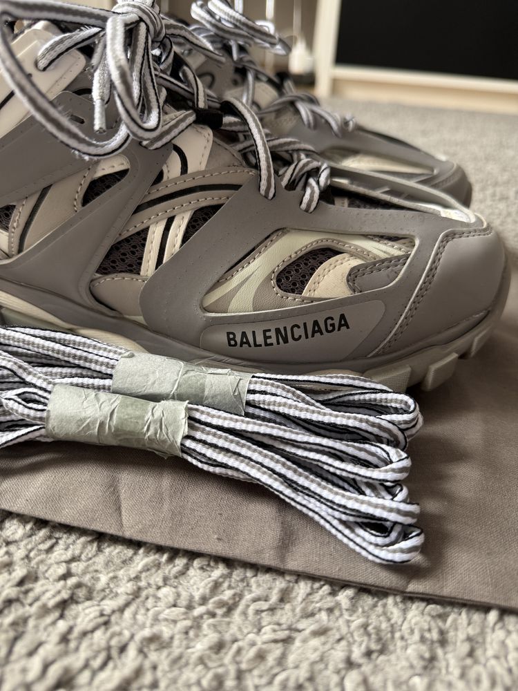 Balenciaga track gray&white