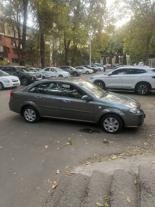 Продается Gentra 1 позиция в отличном состоянии (8500$) возможен торг