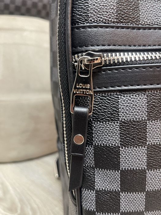 Ghiozdan Louis Vuitton