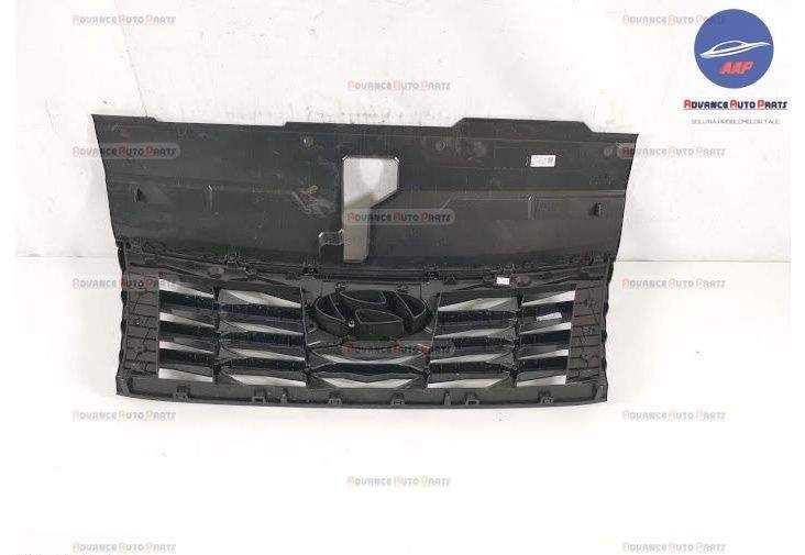 Хюндай Тъксон / Hyundai Tucson Оригинална централна решетка за радиато