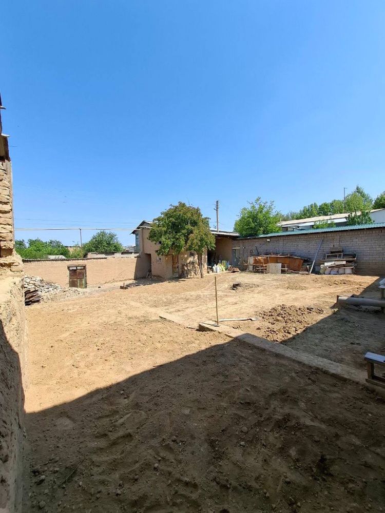 Yer sotiladi 3 sotix arentir Tashthermal sanatoryasi
