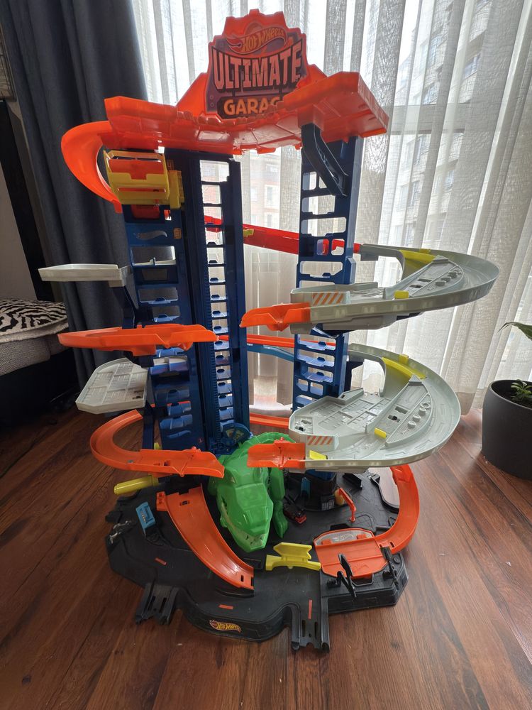 Hot Wheels Ultimate Garage