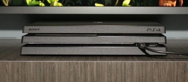 PS4 pro 1tb Хорошее состояние