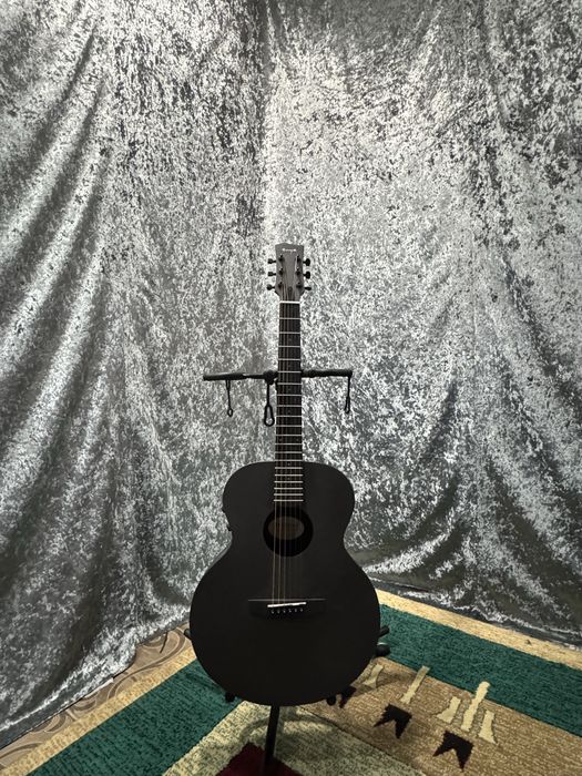 Гитара фирмы Enya