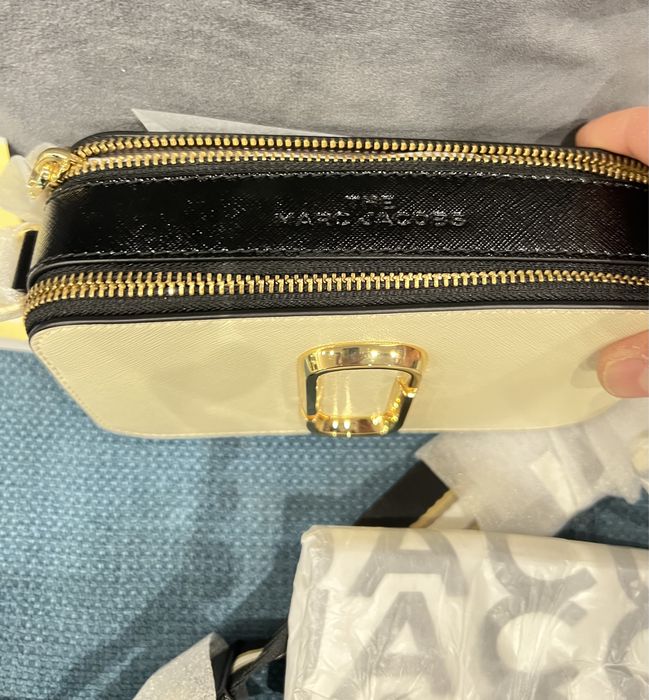 Mark Jacobs The snapshot camera bag.100%ориг.Със сериен номер,етикети!