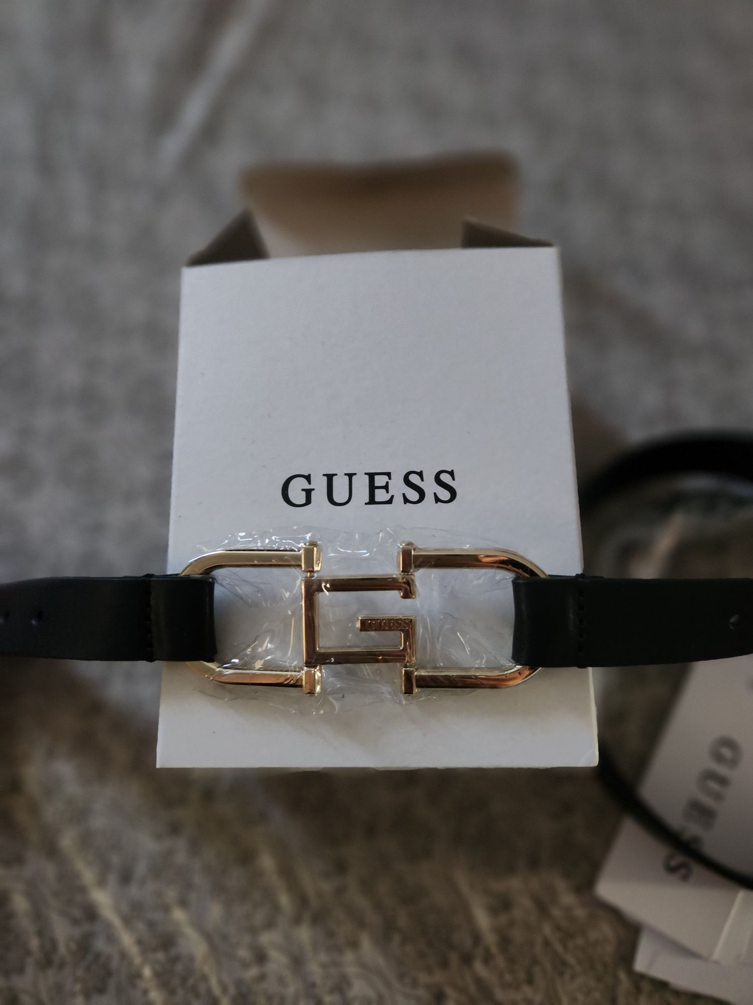 Нов колан Guess 95 размер