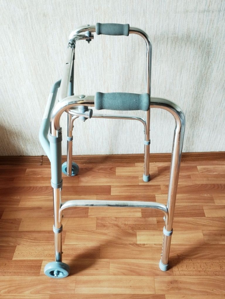 Ходунки - опоры для инвалидов