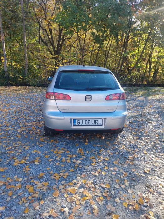 Vand seat ibiza 2005 1.4 benzina 75cp