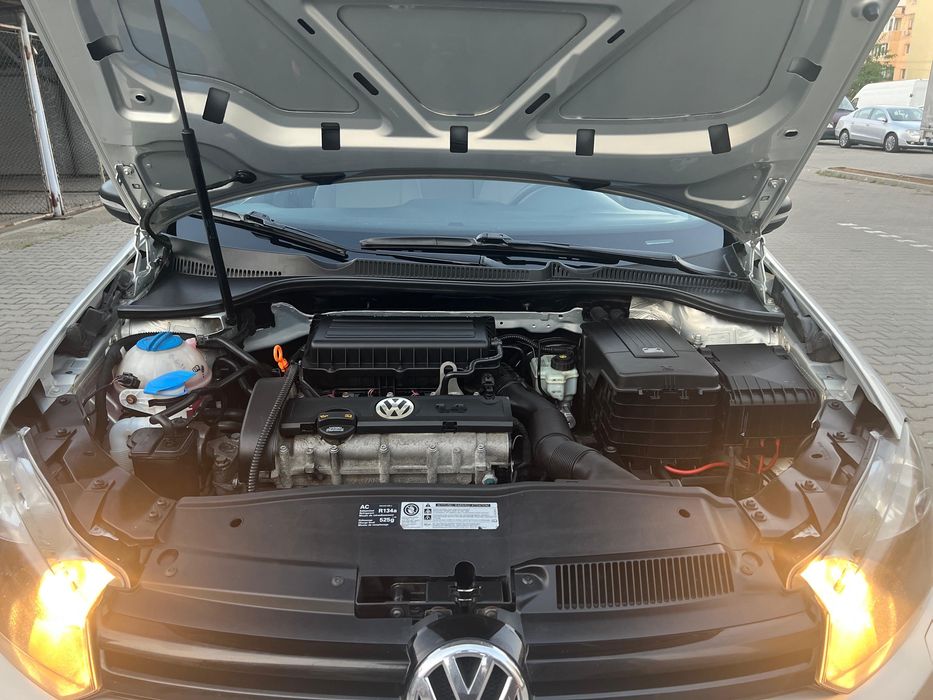 Vând W Golf VI benzina