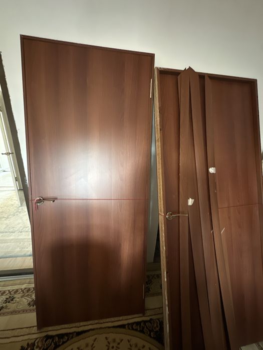 Продам дверь с обналичником