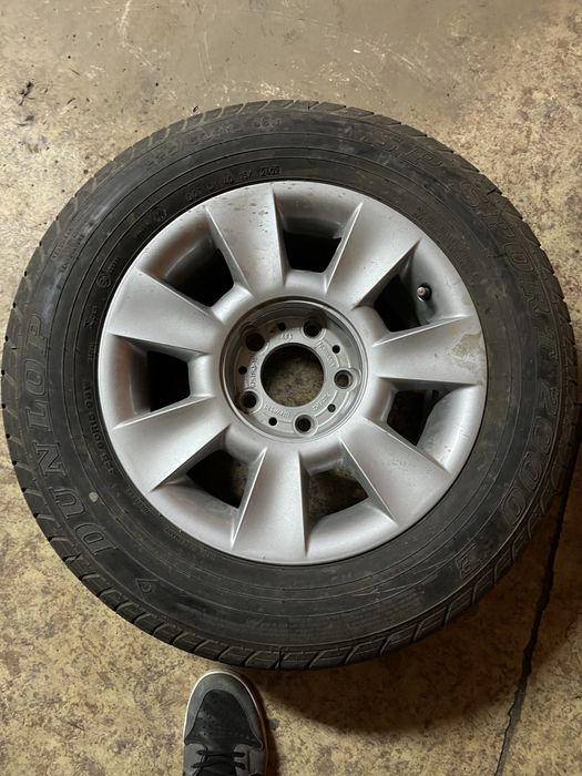 Диск с шиной состояние как новое