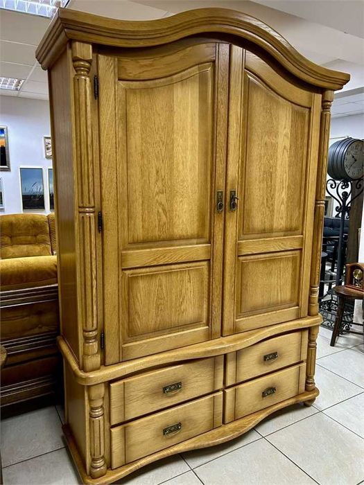 Масивен дървен шкаф Холандия