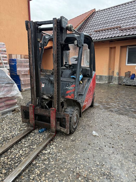 De vânzare stivuitor