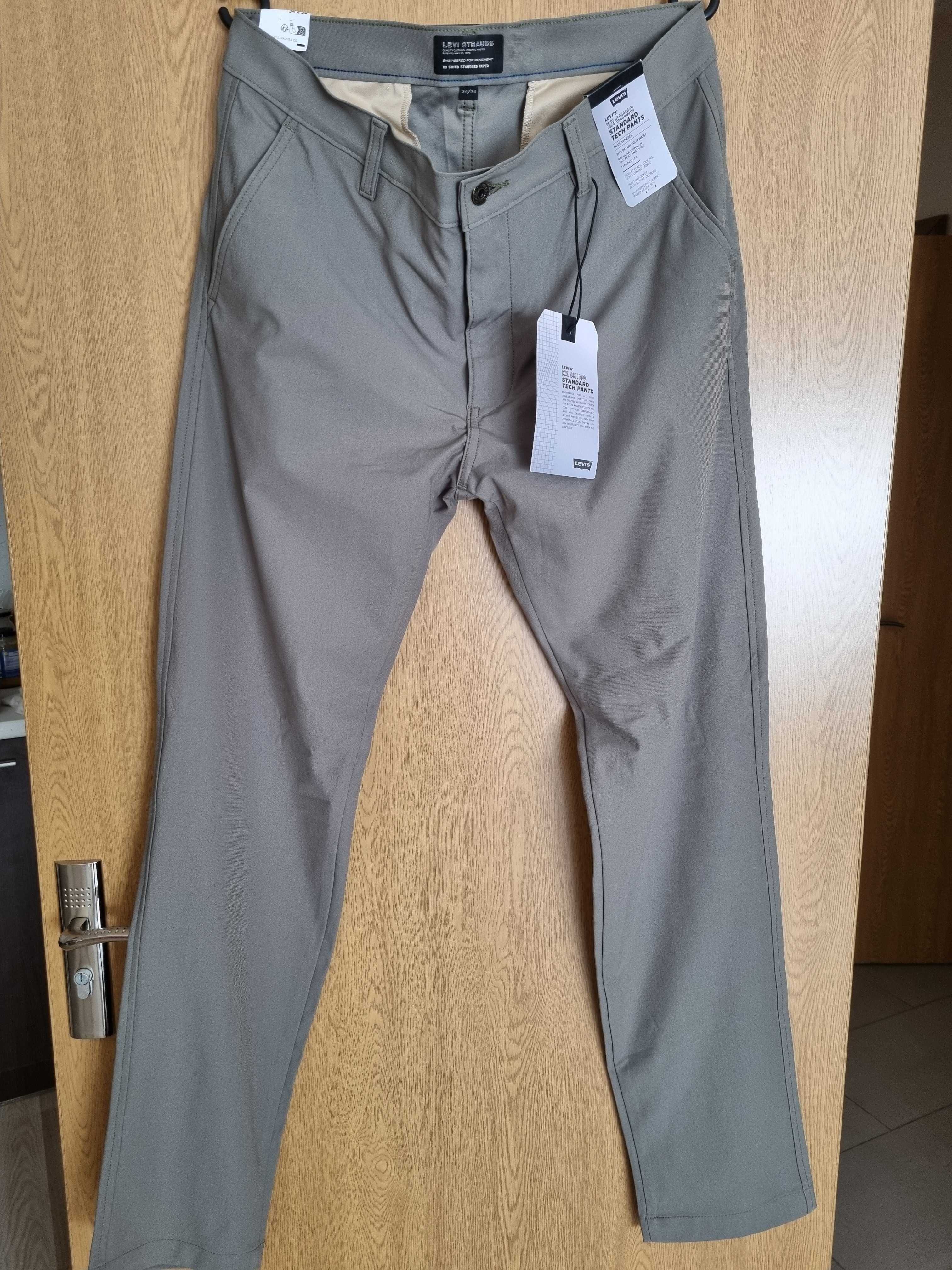 Мъжки панталон Levi's Chino Standard Tech, размер 34х34