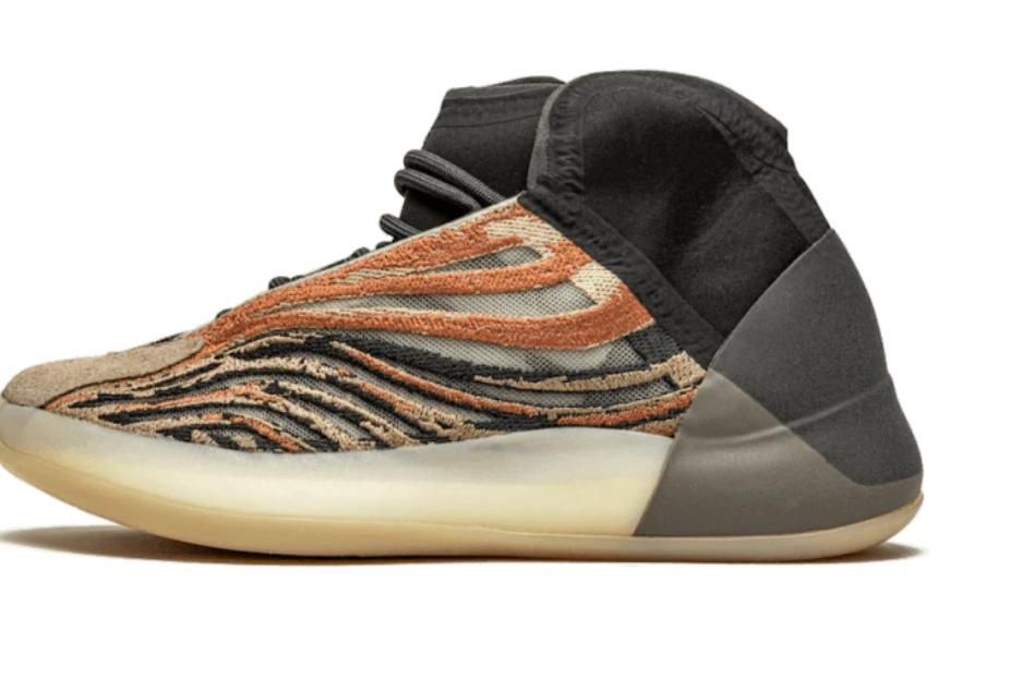 Adidași adidas Yeezy Qntm 38