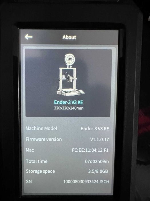 Imprimantă 3D Creality Ender 3 V3 KE – stare bună, folosită puțin