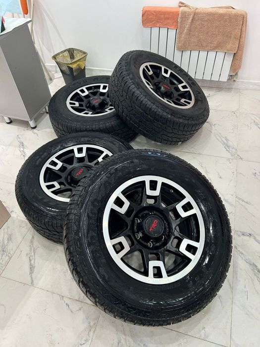 Шыны с покрышкой
