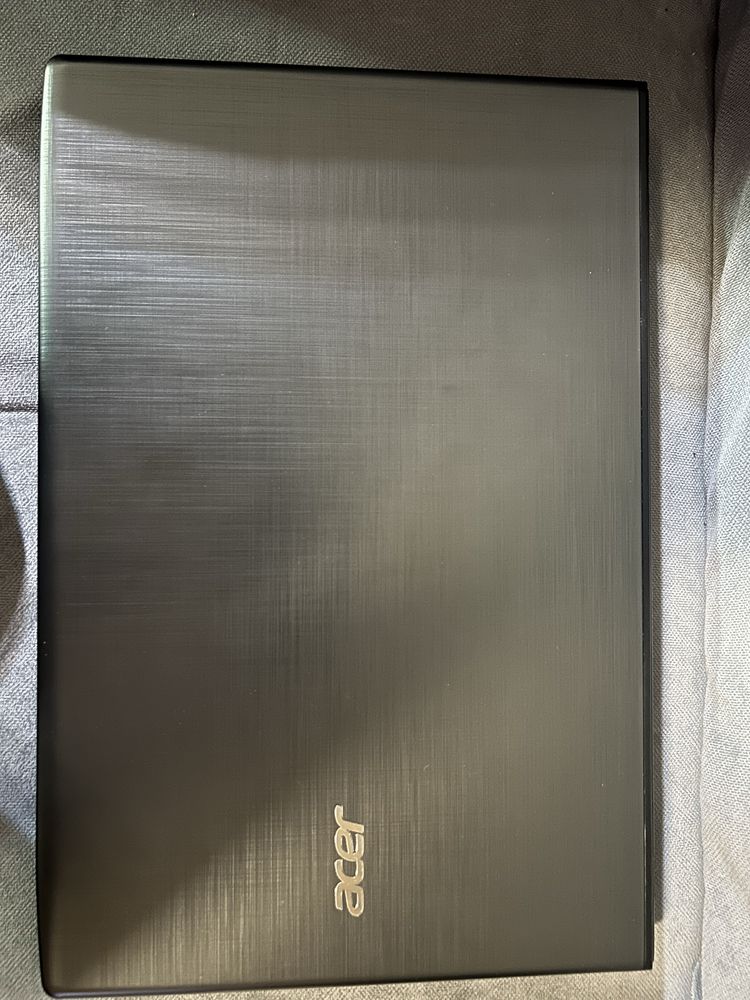 Лаптоп Acer Aspire E15