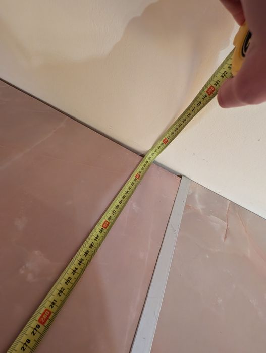 Mobila bucătărie, hota și plita mica