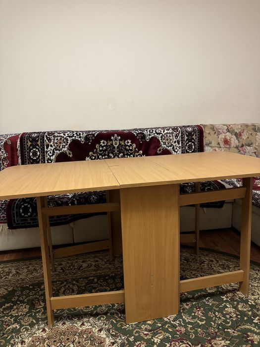 Стол книжка.