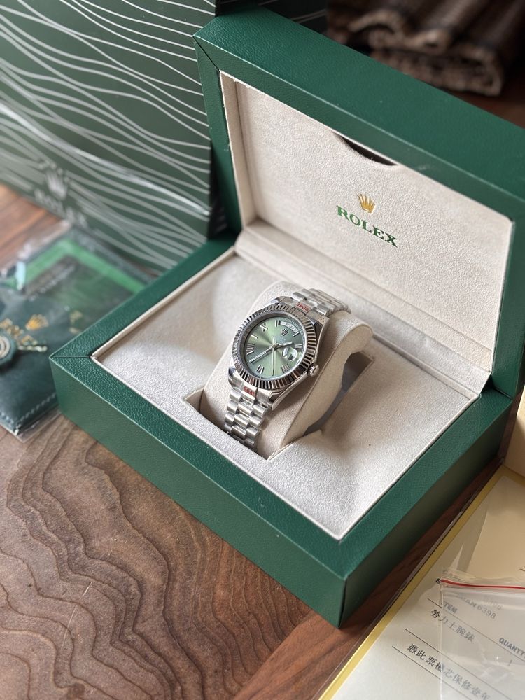 Rolex Day-Date In Green President 40 mm