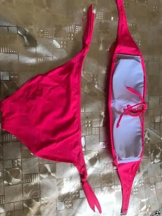 луксозен зелен бански топмодел Хавай и Розов с нежни къдрички и връзки