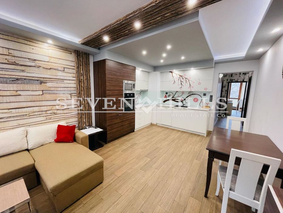 Продава се Тристаен апартамент в Пловдив, Младежки Хълм - 91 кв.м за 2022 €/кв.м - Снимка #3