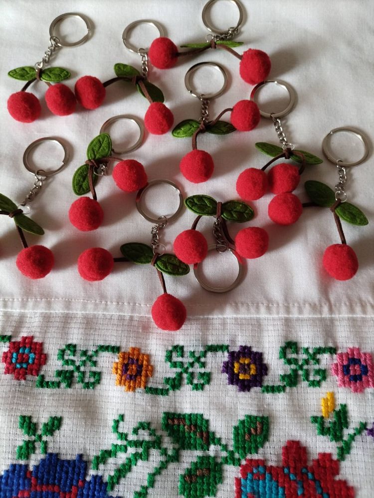 Brelocuri ciresele (2 bucati)