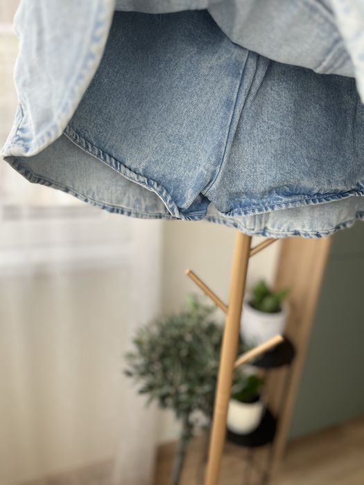 Fusta Bershka marime 36