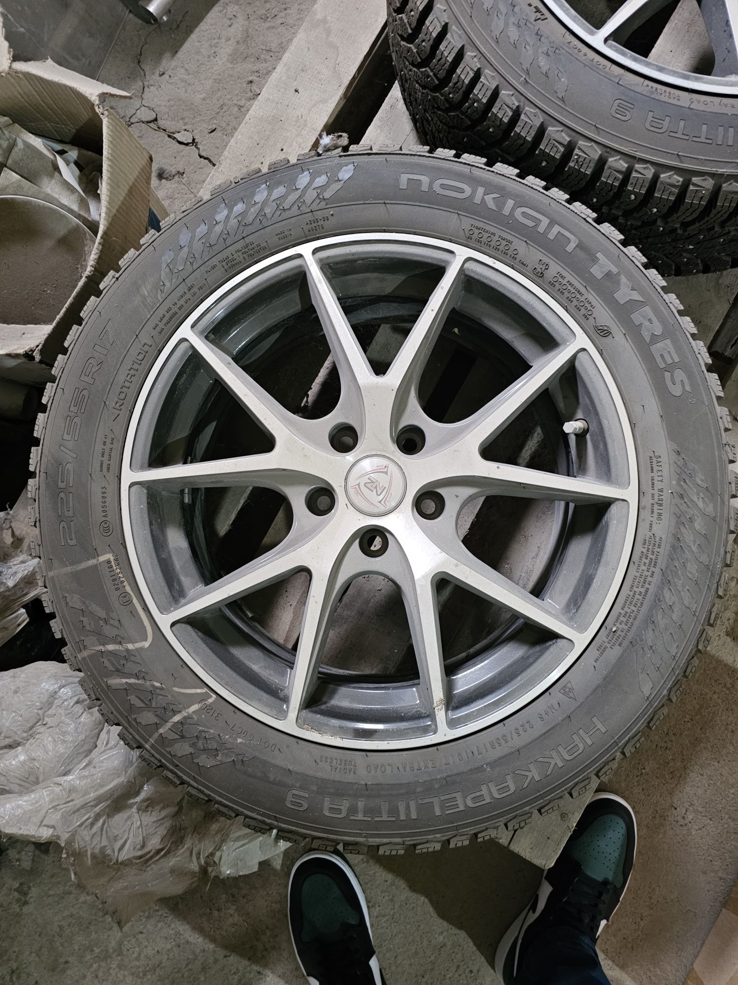 NOKIAN HAKKAPELITA 9,  размер 225/55, R17