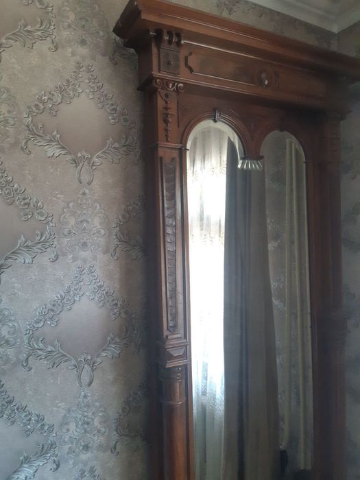 Антикварное зеркало