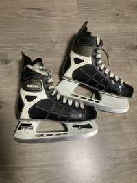 Patine hockey CCM 38