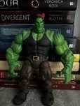 Vand figurina Hulk!!