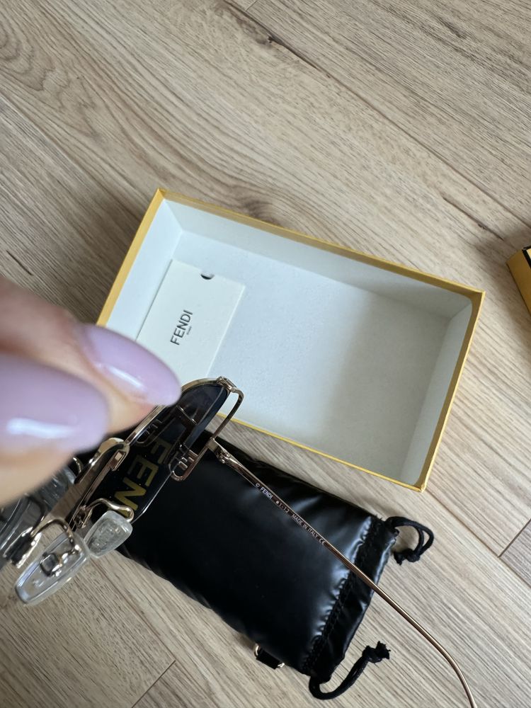 Очила fendi