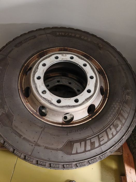 Гуму за камион 315/70/22.5