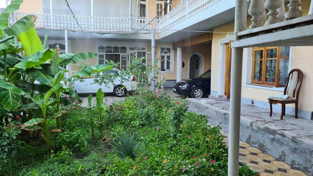 Ер нархида Ўзбекона файзли ховли сотилади! СРОЧНА!!!