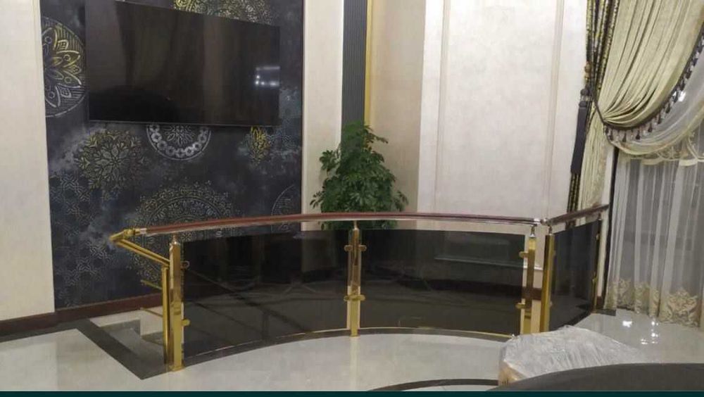 Перила из нержавейки и стекла. Доставка и монтаж бесплатно!