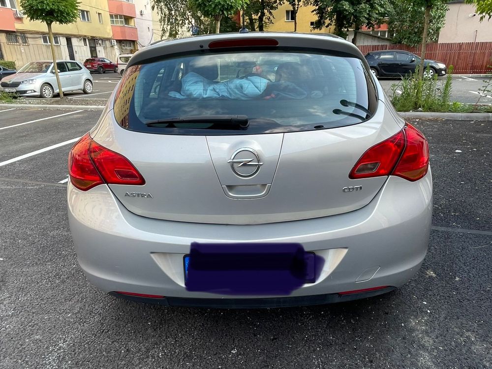 Opel astra j euro 5