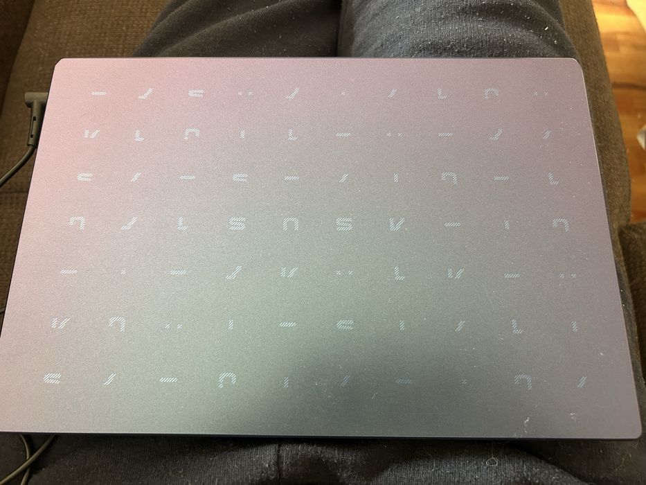 Лаптоп Asus Vivabook