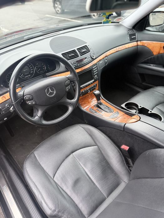 Mercedes W211 E350 benzina