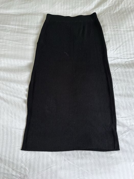 Fusta neagra midi Leger