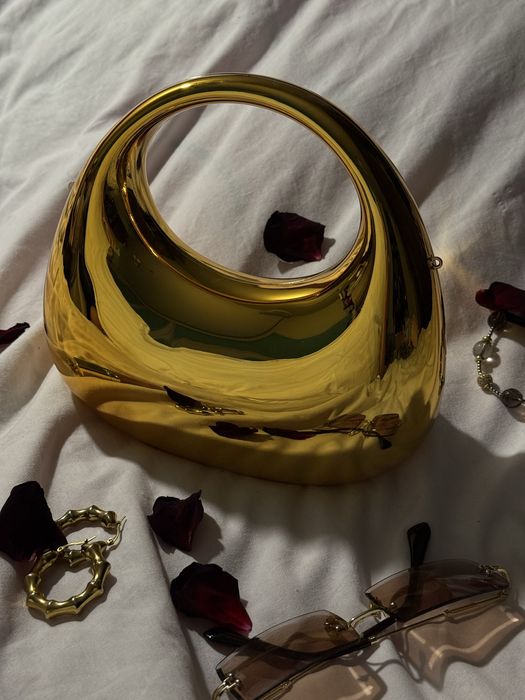 Златна чанта, металик