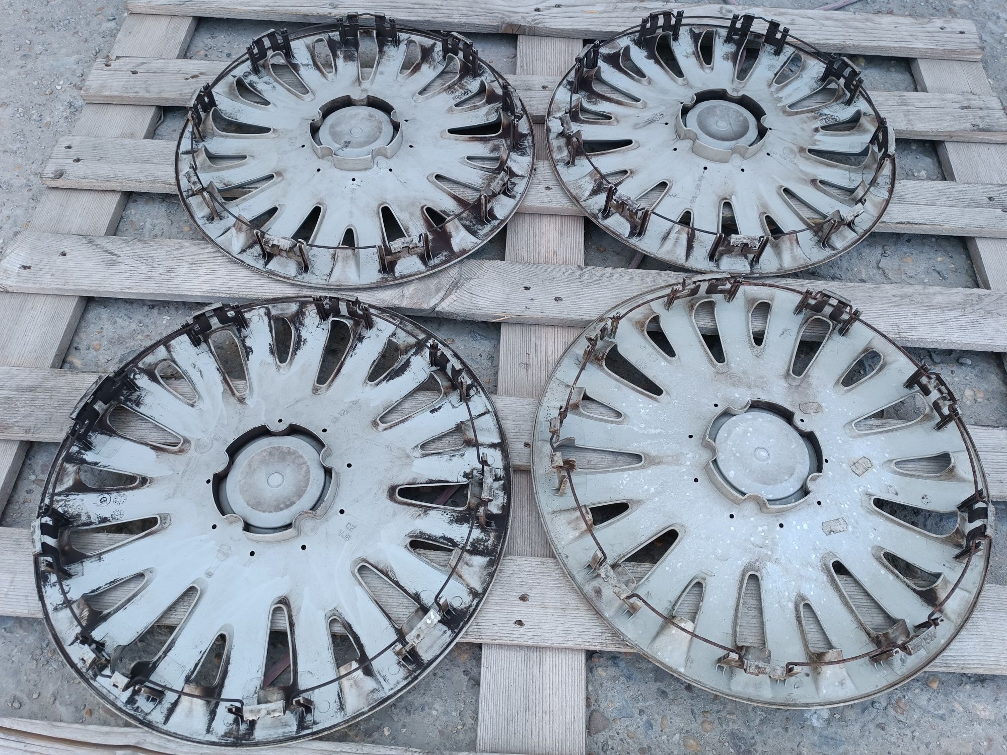 Оригинални тасове VW 16 цола