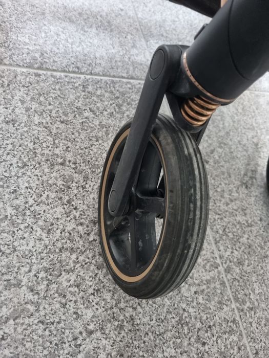 Cybex priam Karolina Kurkova количка със златно шаси