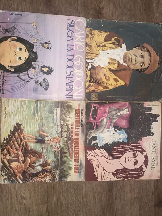 viniluri- in engleza, romana, teatre radiofonice etc